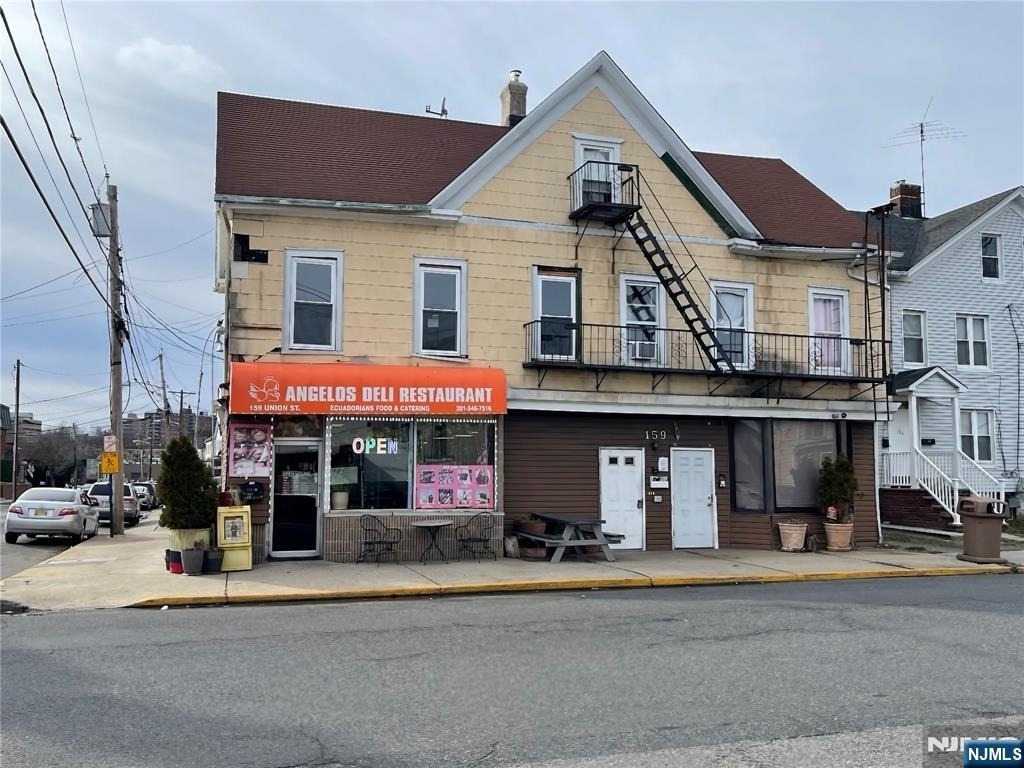 159 Union - Photo 0