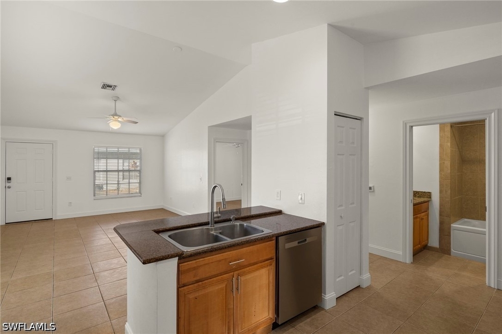 6254 Vista Garden Way - Photo 10