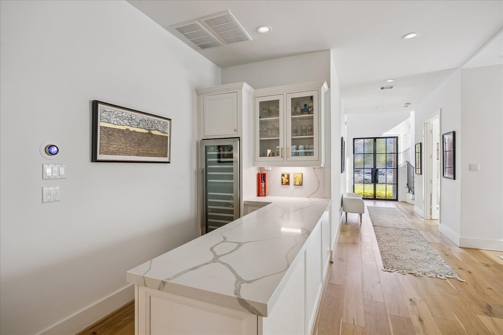 3020 University Boulevard - Photo 7