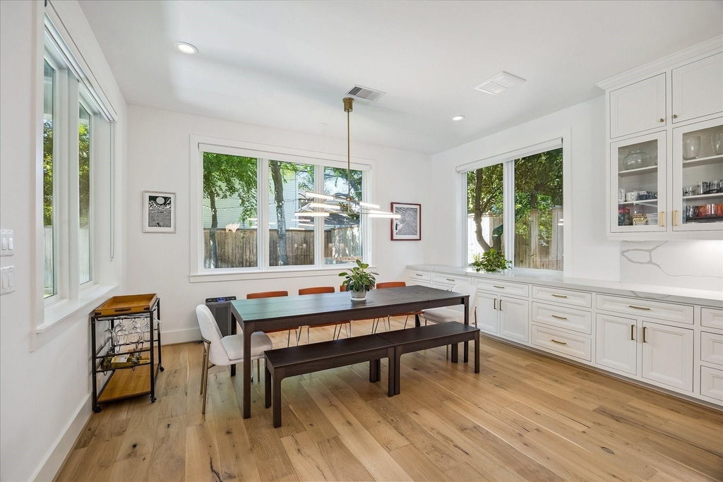 3020 University Boulevard - Photo 8