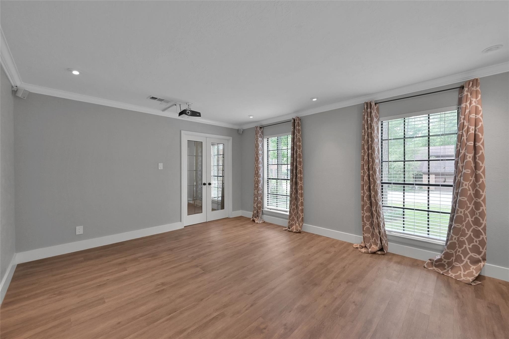 14 E Wandering Oak Drive - Photo 29