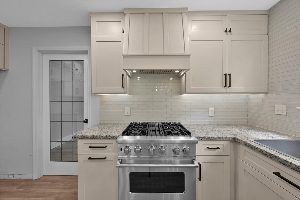 14 E Wandering Oak Drive - Photo 39