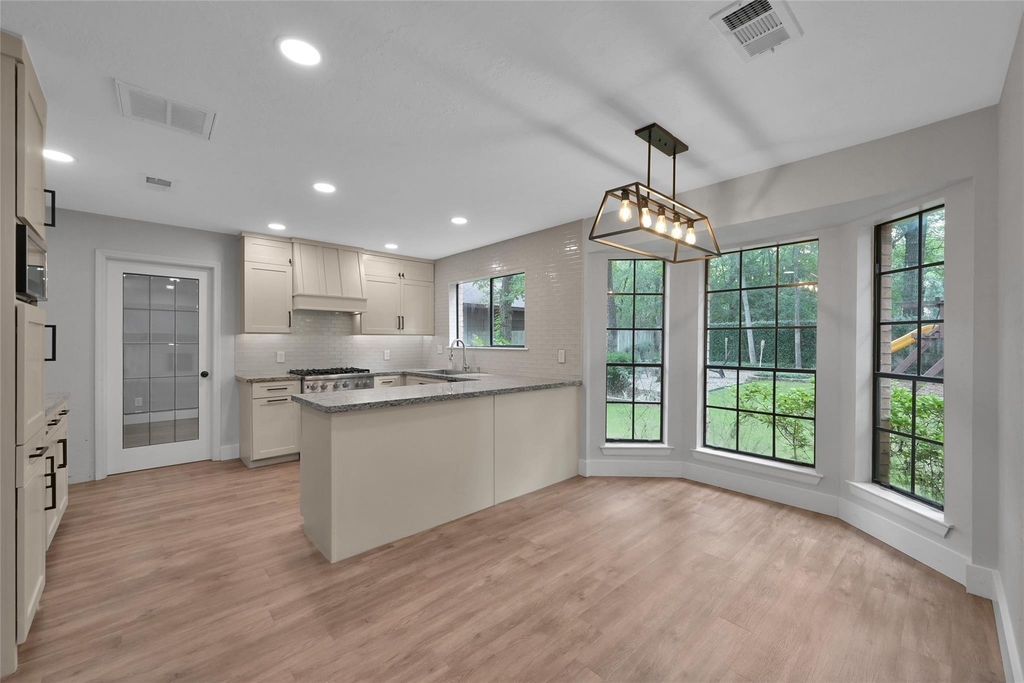 14 E Wandering Oak Drive - Photo 34