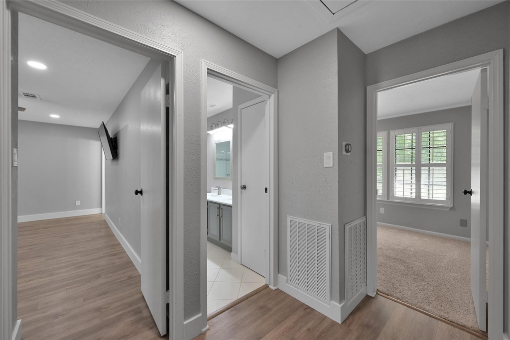 14 E Wandering Oak Drive - Photo 12