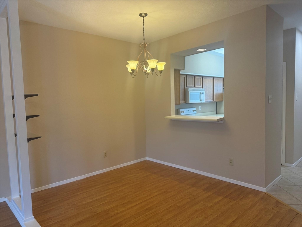 7589 Cambridge Street - Photo 2