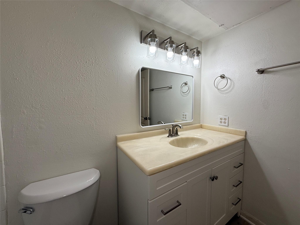 845 Augusta Drive - Photo 11