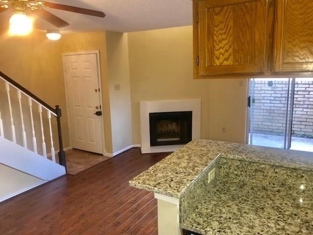 2120 El Paseo Street - Photo 2