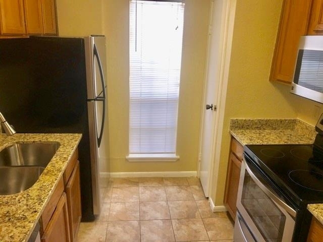 2120 El Paseo Street - Photo 11