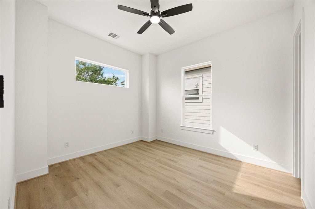 7130 Saint Augustine Street - Photo 20