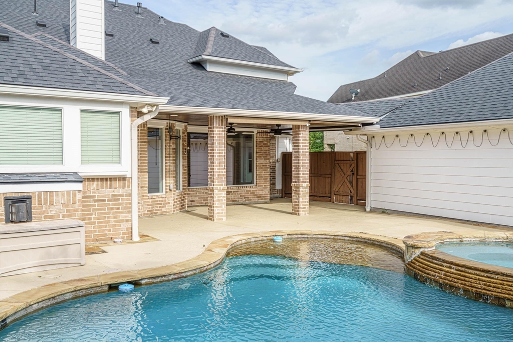 6331 Collina Springs Court - Photo 9