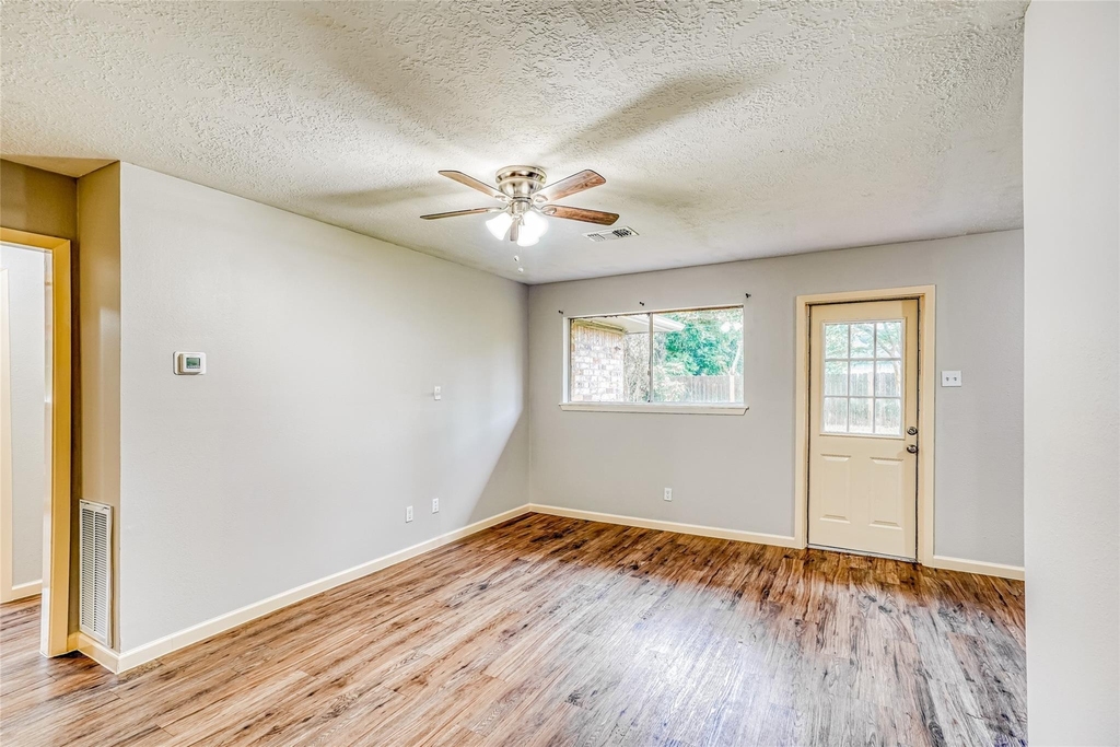 4419 Curly Oaks Drive - Photo 2