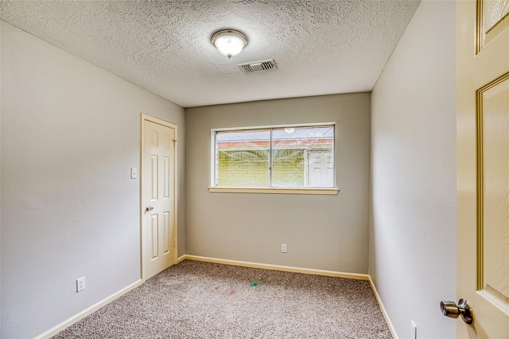4419 Curly Oaks Drive - Photo 11