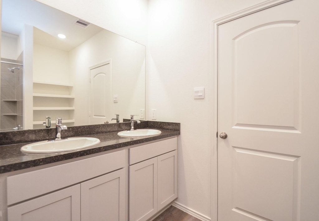 5778 Hampton Valley Dr - Photo 15