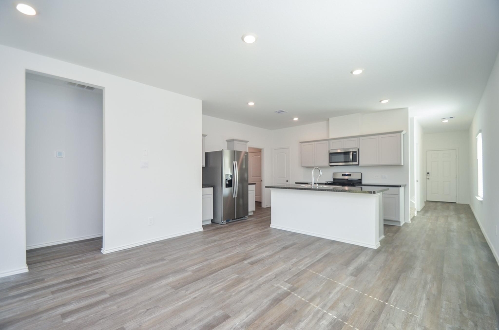 5778 Hampton Valley Dr - Photo 0