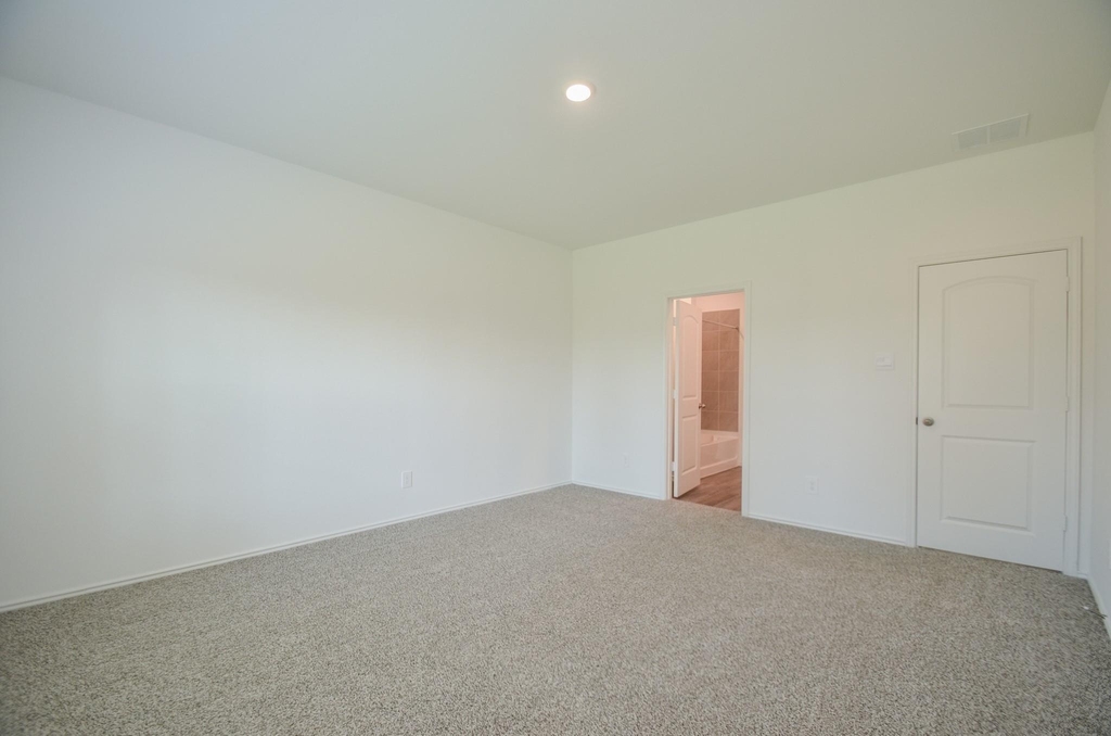 5778 Hampton Valley Dr - Photo 6
