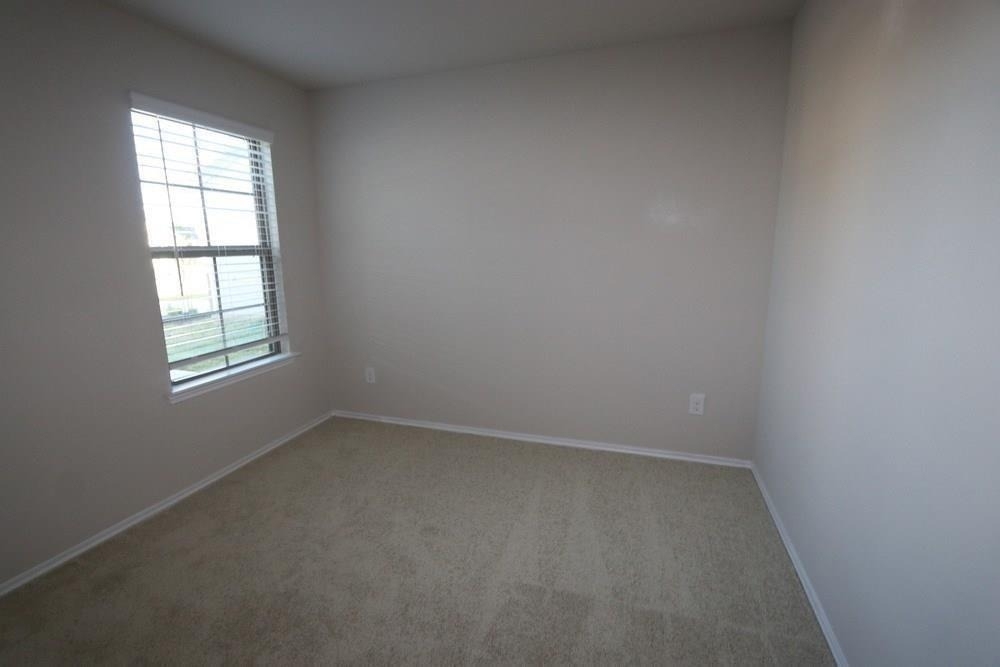 21423 Bluebonnet Cove Court - Photo 12