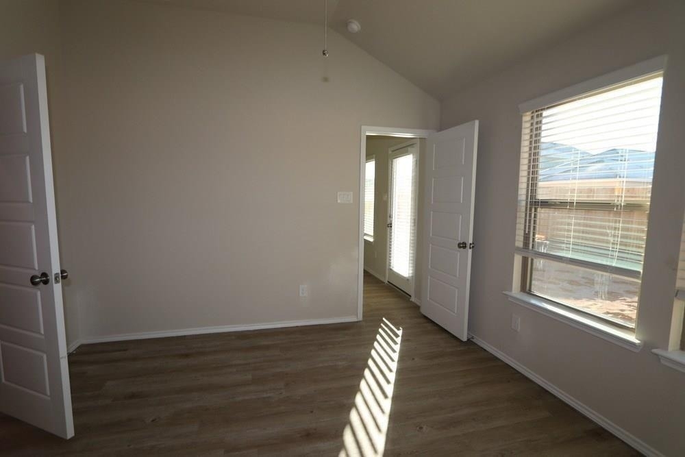 21423 Bluebonnet Cove Court - Photo 11