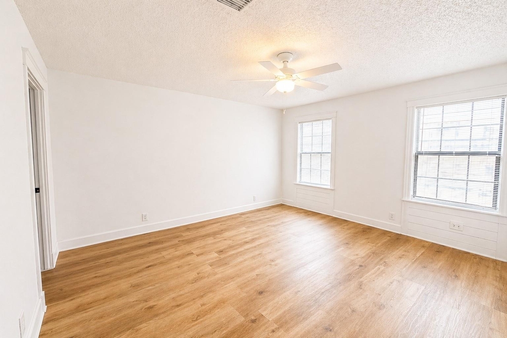 7 Carol Court - Photo 8