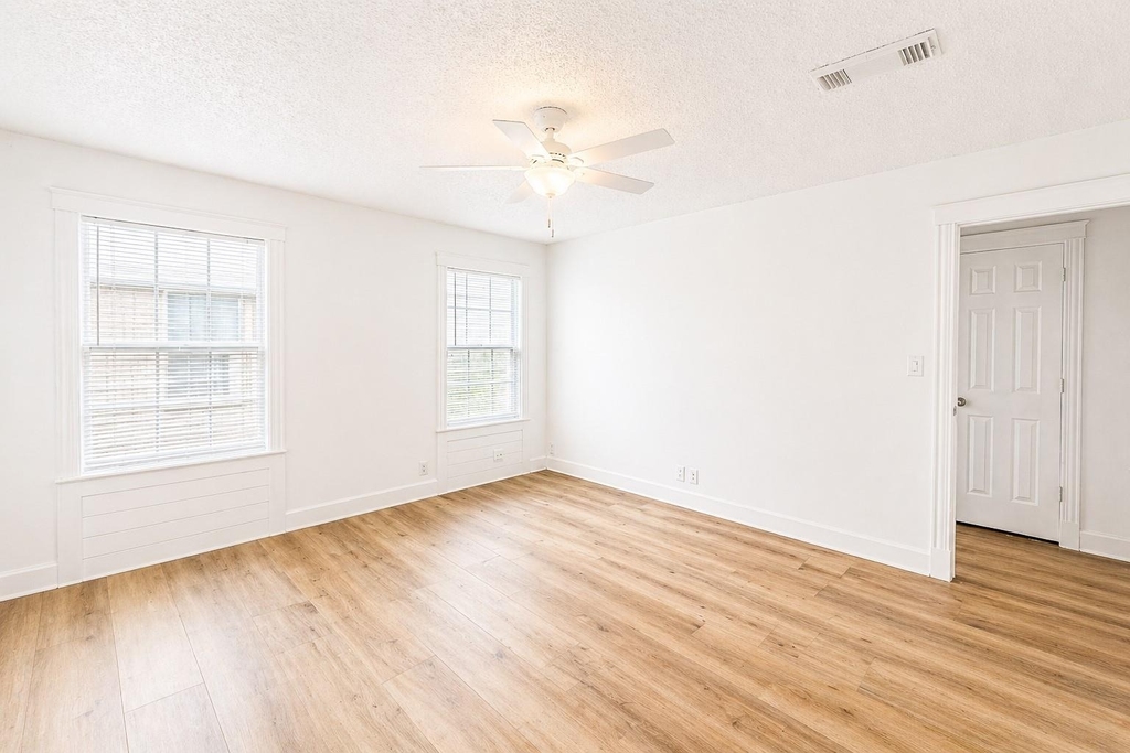 7 Carol Court - Photo 9