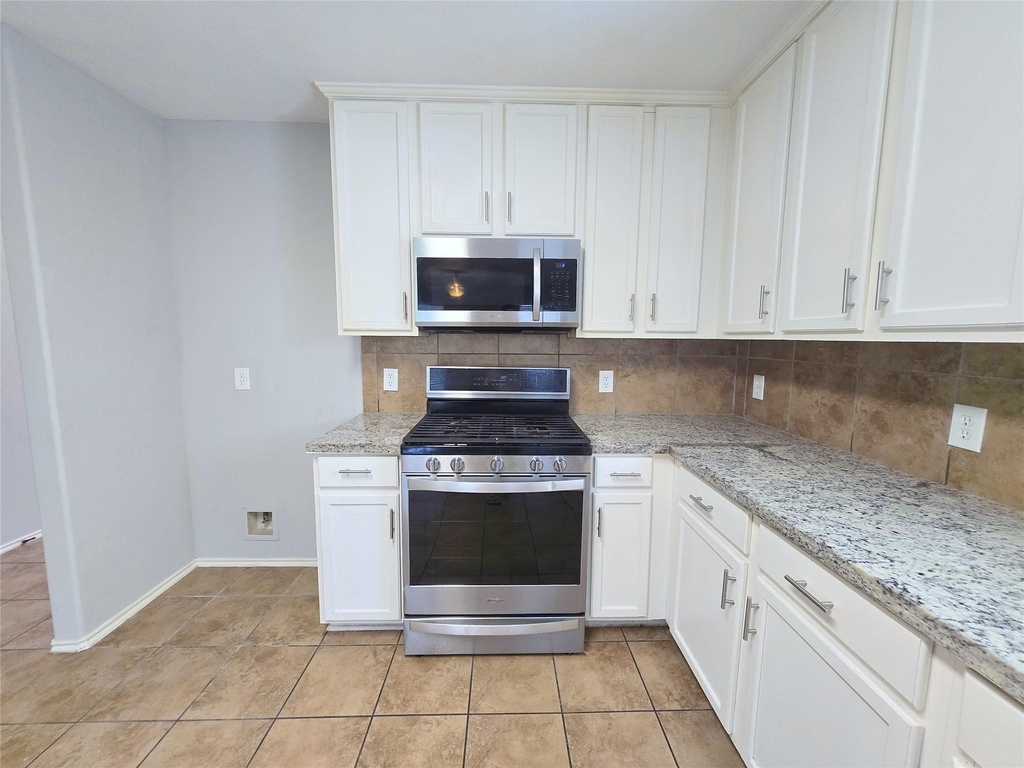 1423 Stone Bluff Drive - Photo 9