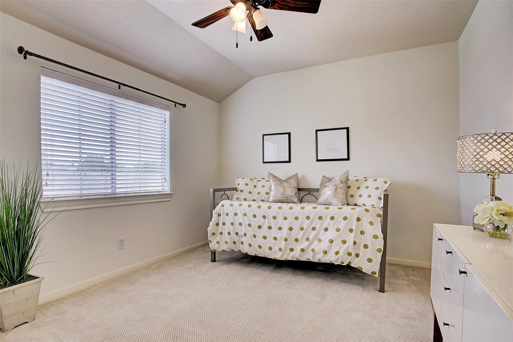 5806 Kansas Street - Photo 18