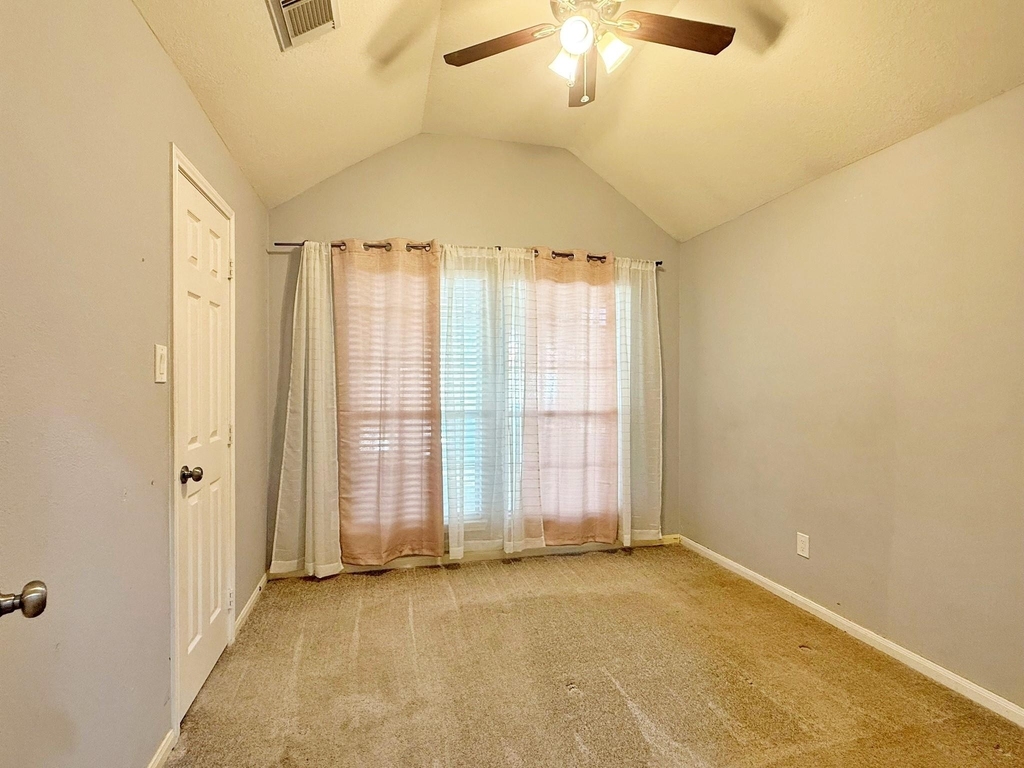 3610 Maple Pass Court - Photo 12
