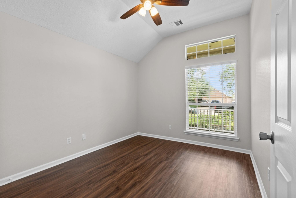 19830 Sternwood Manor Drive - Photo 26