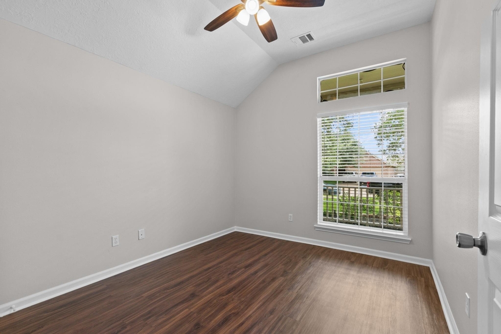 19830 Sternwood Manor Drive - Photo 28