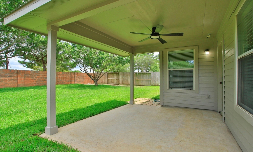 19830 Sternwood Manor Drive - Photo 33