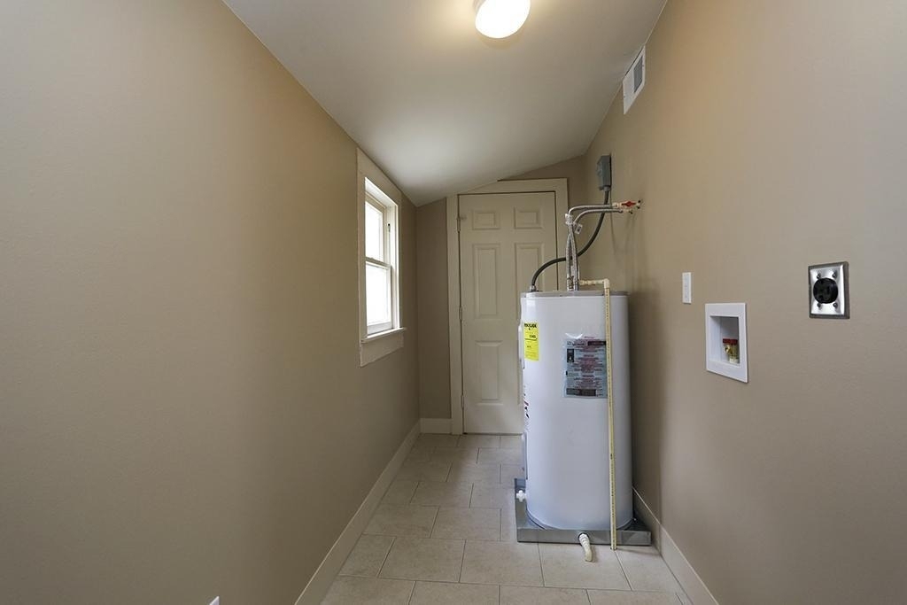 404 E 29th Street - Photo 10