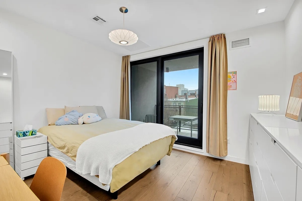 44 Box Street - Photo 5