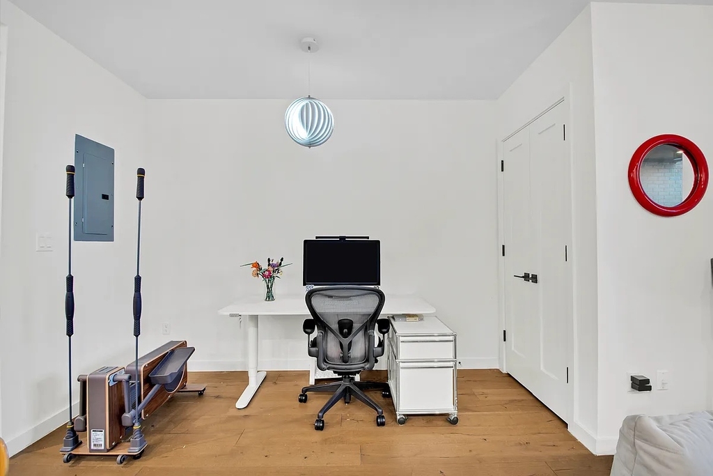 44 Box Street - Photo 4