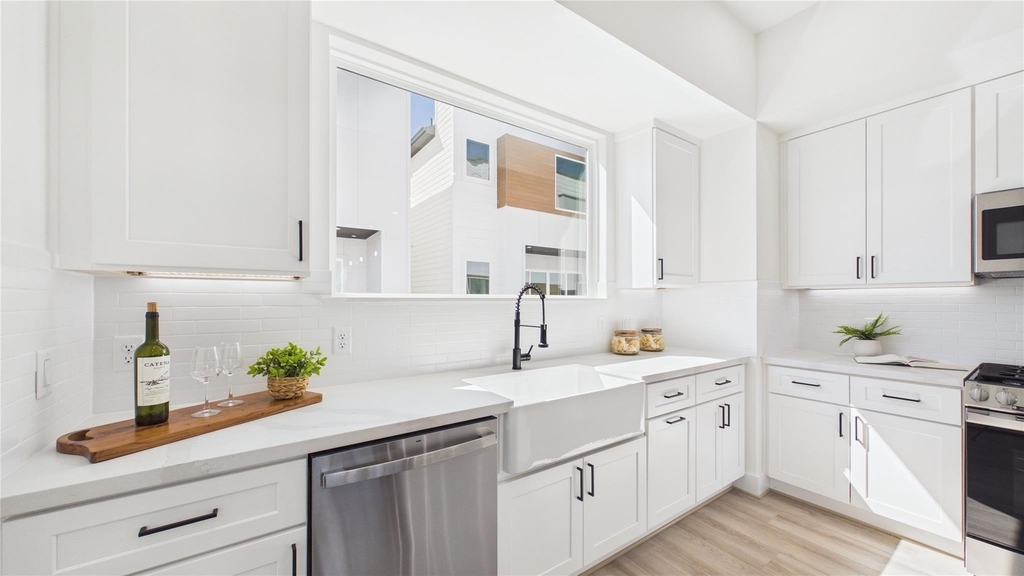 2421 Harrington Street - Photo 35