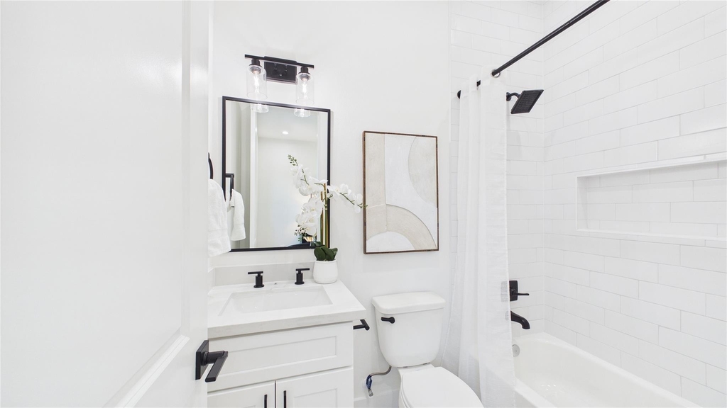 2421 Harrington Street - Photo 11