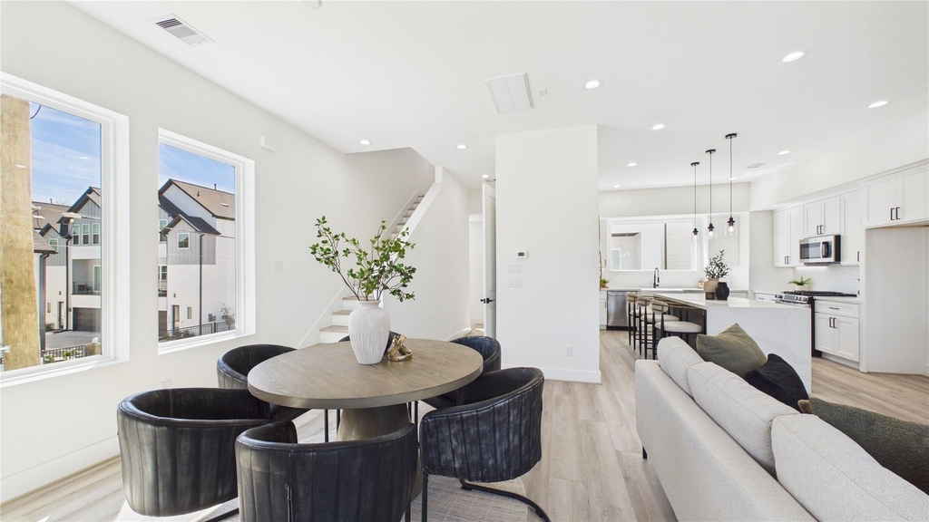2421 Harrington Street - Photo 22