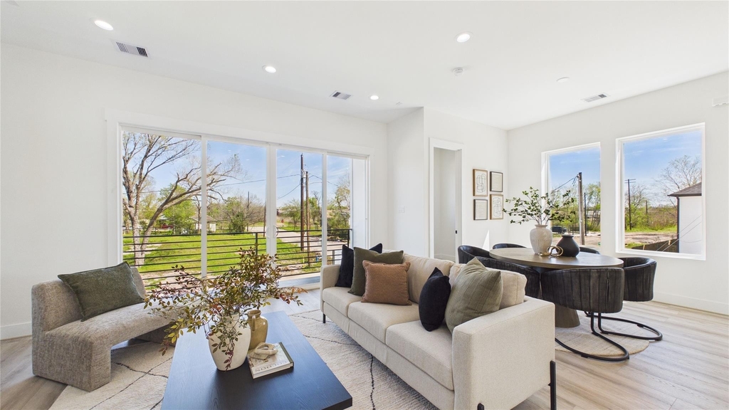 2421 Harrington Street - Photo 25