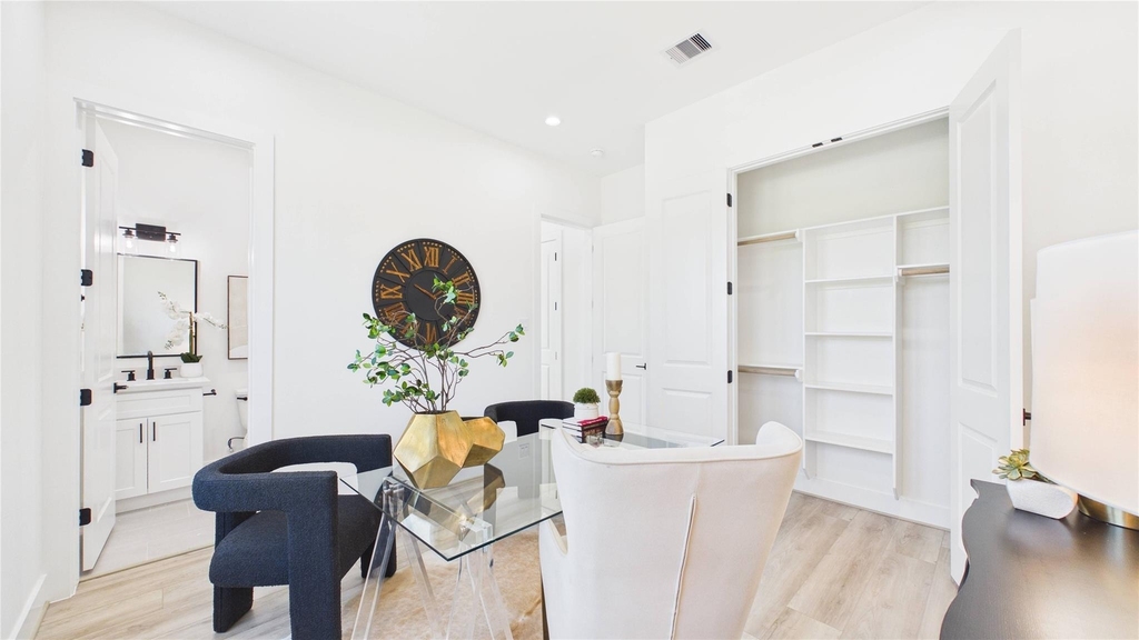 2421 Harrington Street - Photo 9