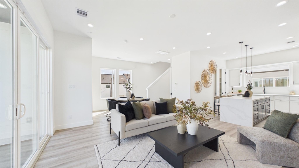 2421 Harrington Street - Photo 24