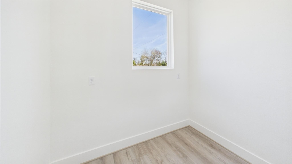 2421 Harrington Street - Photo 20