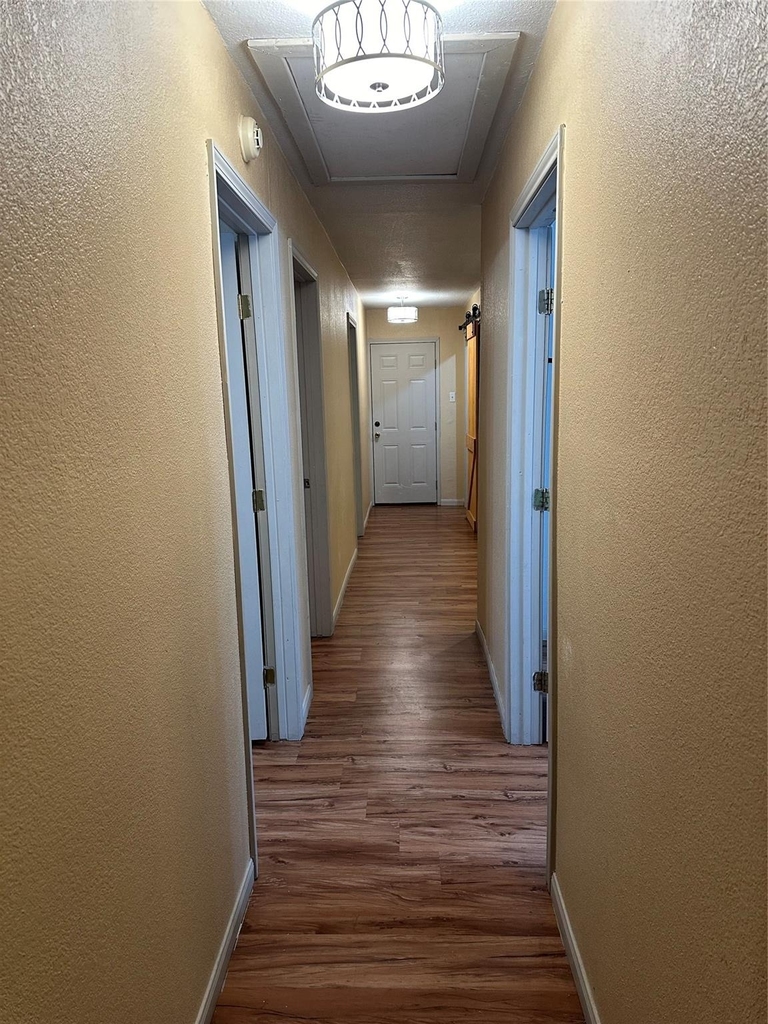 1916 Las Palmas Drive - Photo 10