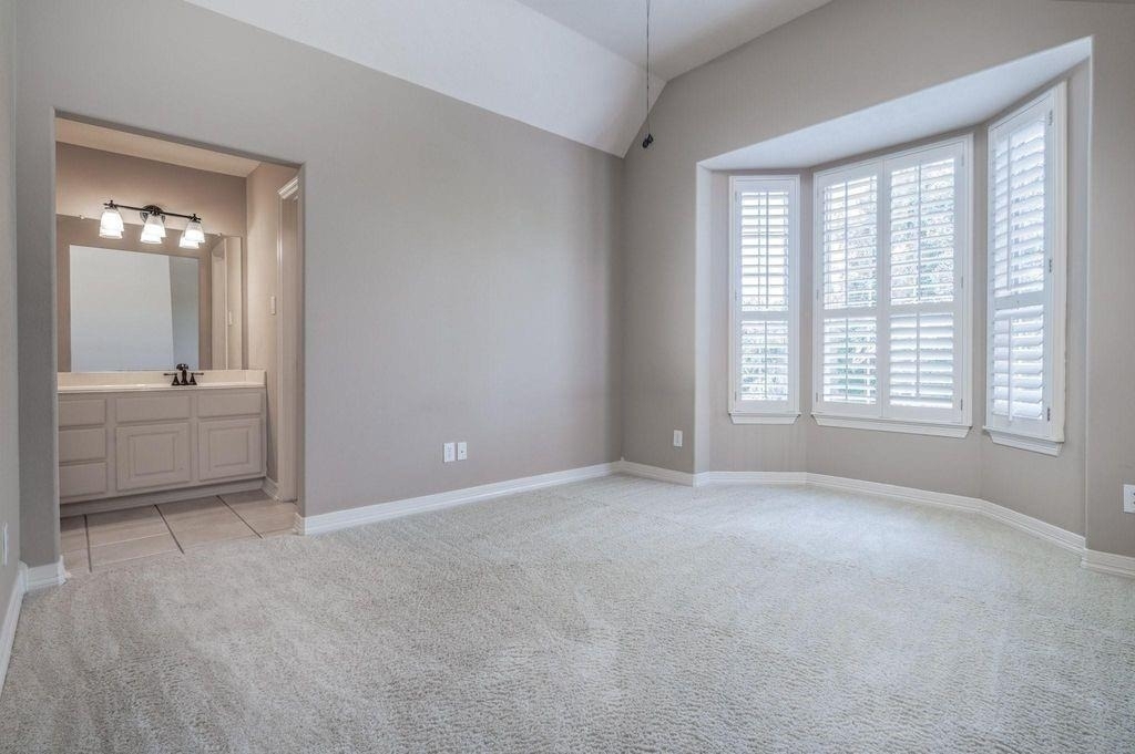 12406 Santiago Cove Lane - Photo 27