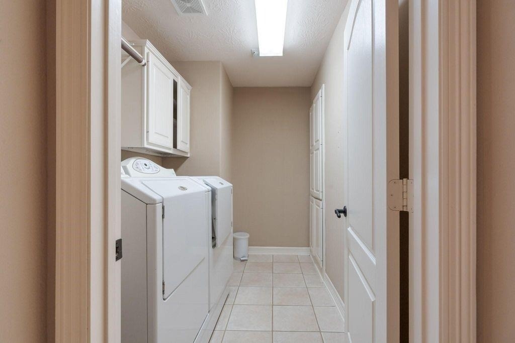 12406 Santiago Cove Lane - Photo 30