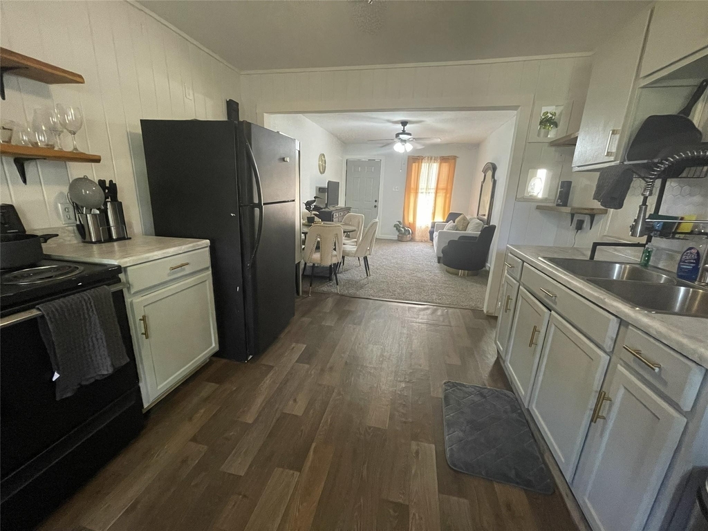 3707 Bremond - Photo 2