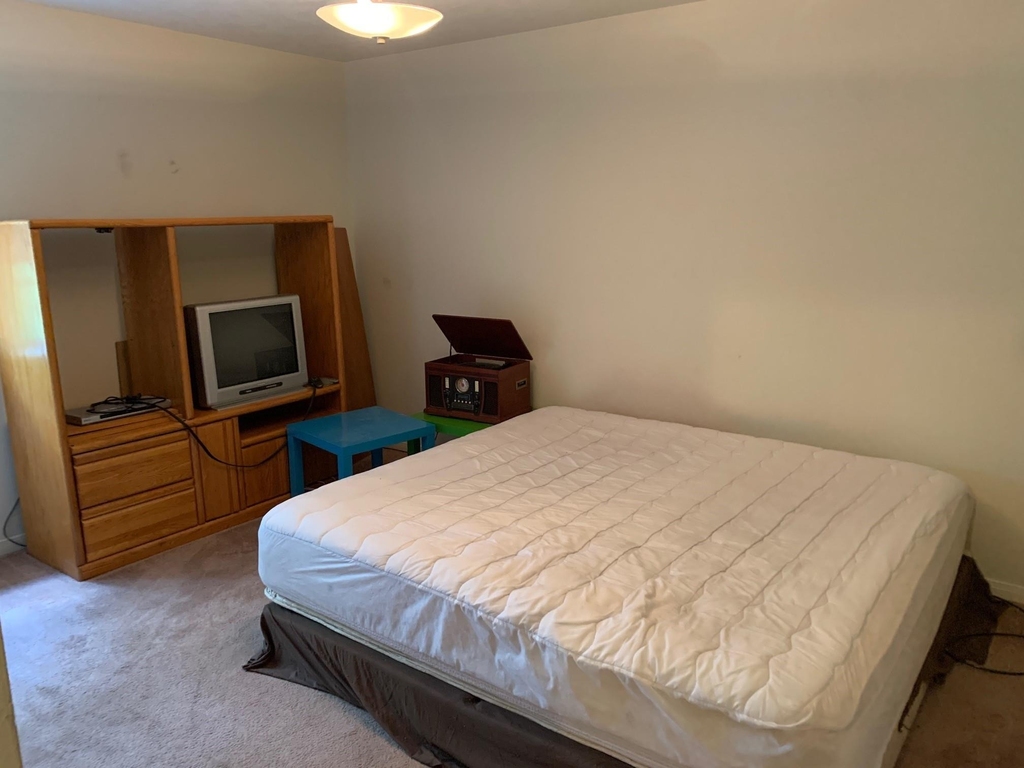 2401 Sycamore Avenue - Photo 11