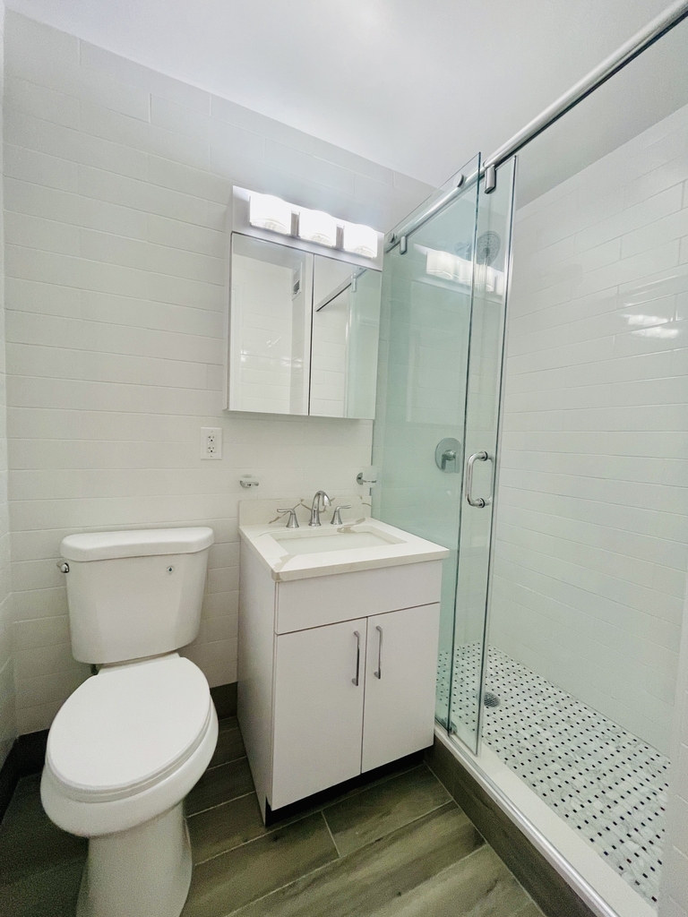 400 East 89th Street, 6J - Photo 8