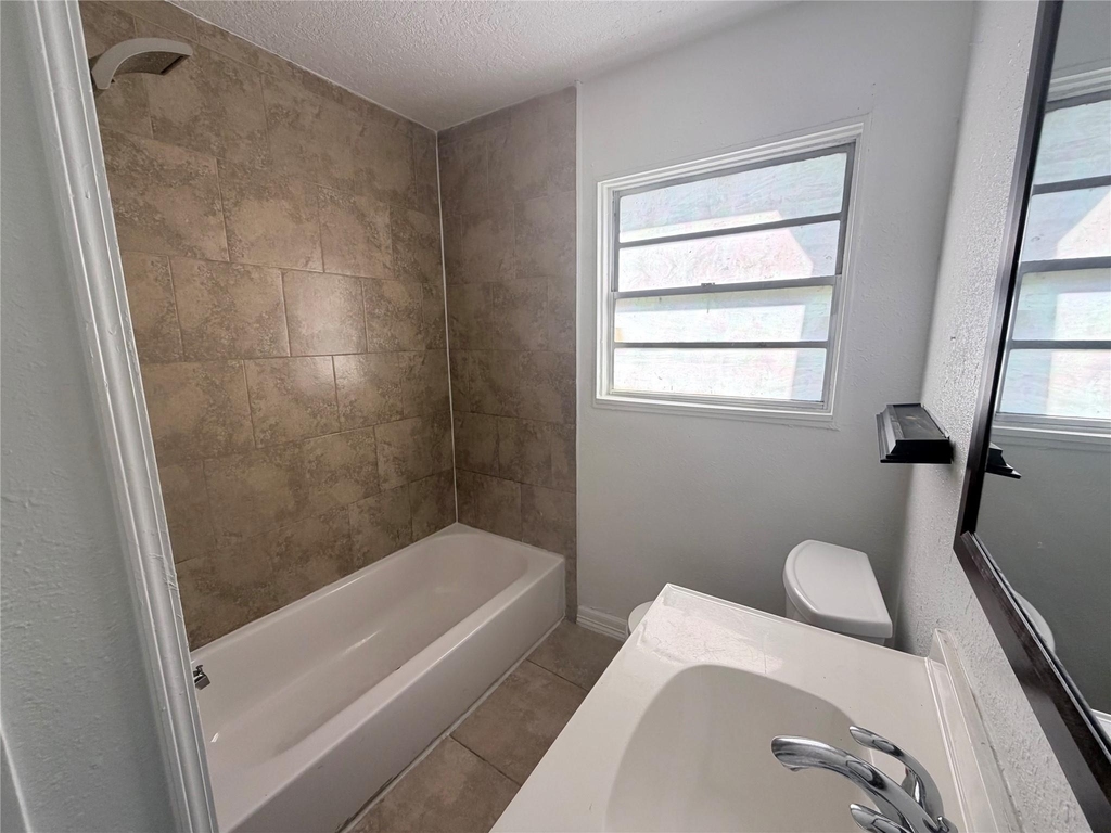 2217 Basket Street - Photo 8