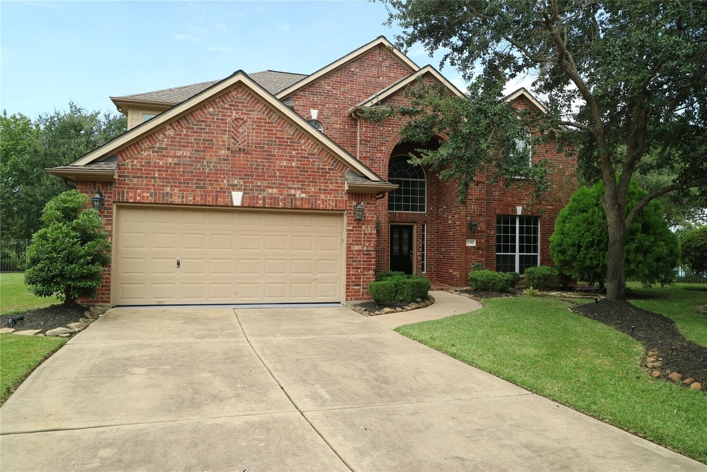 1215 Pelican Hill Court - Photo 0