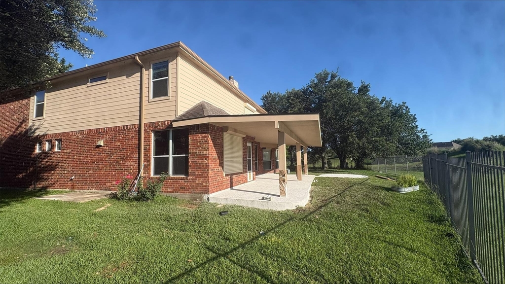 1215 Pelican Hill Court - Photo 23
