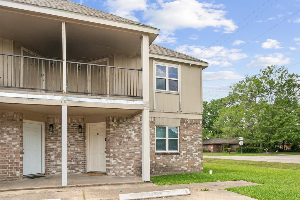 700 Lyle W Avenue - Photo 15