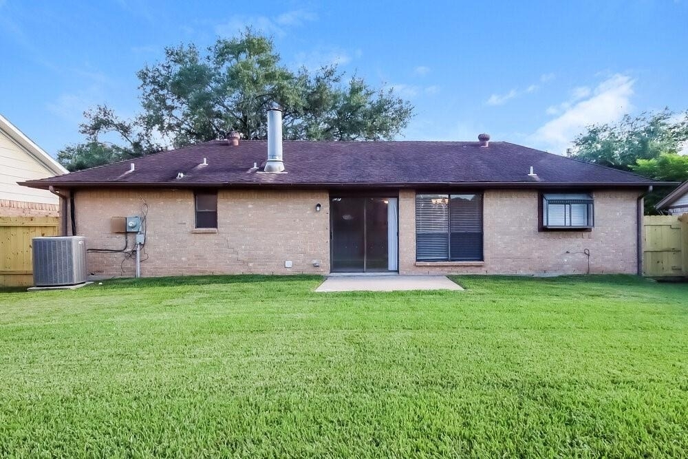 5014 Meadow Crest Street - Photo 13